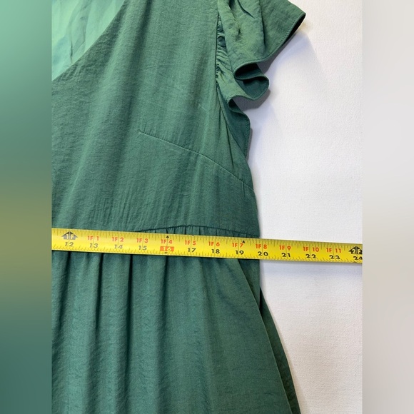Pretty Garden V neck flutter sleeve tiered knee length dress green, lined sz Lg - Picture 6 of 10
